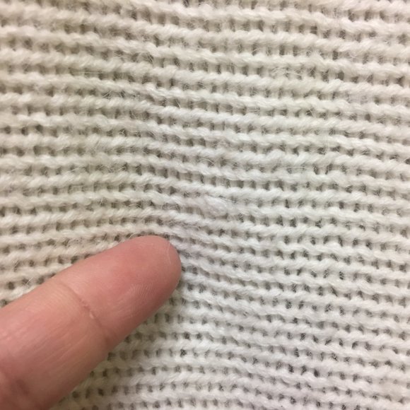 RD Style White Patterned Fringed Knit V Neck Oversize Sweater Size Small - Picture 4 of 8